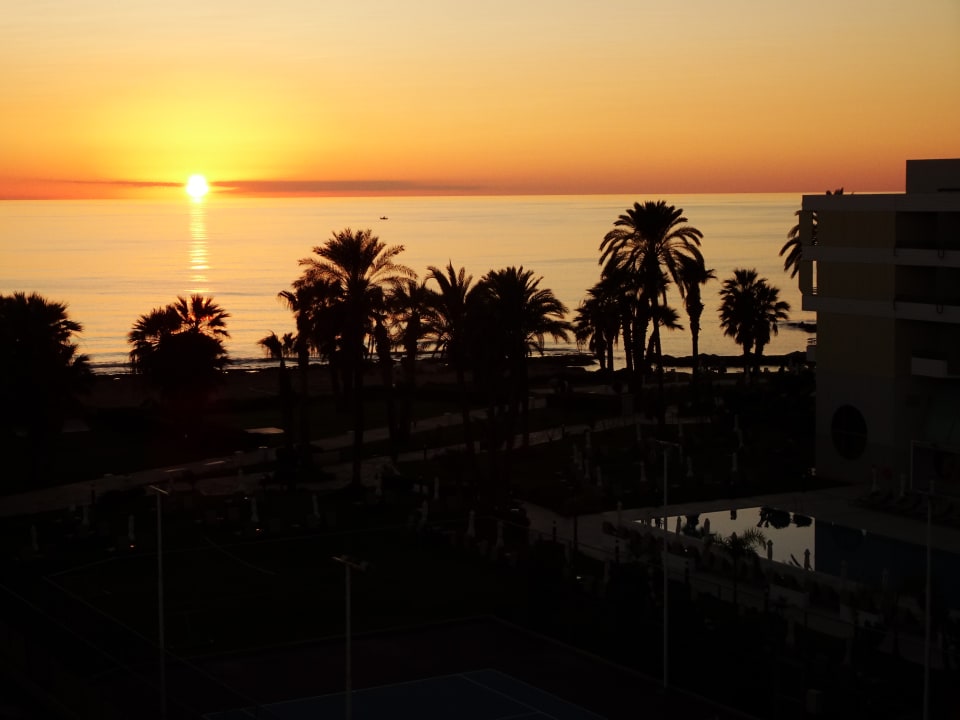 Ausblick Constantinou Bros Athena Royal Beach Hotel