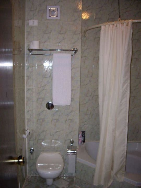 Bad Zimmer 241 Golden Beach Resort