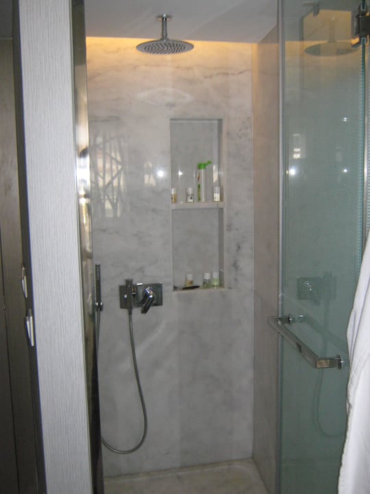 Dusche The Sense Deluxe Hotel