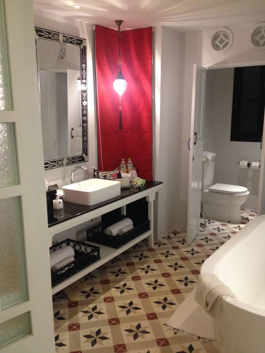 Bad Moracea by Khao Lak Resort