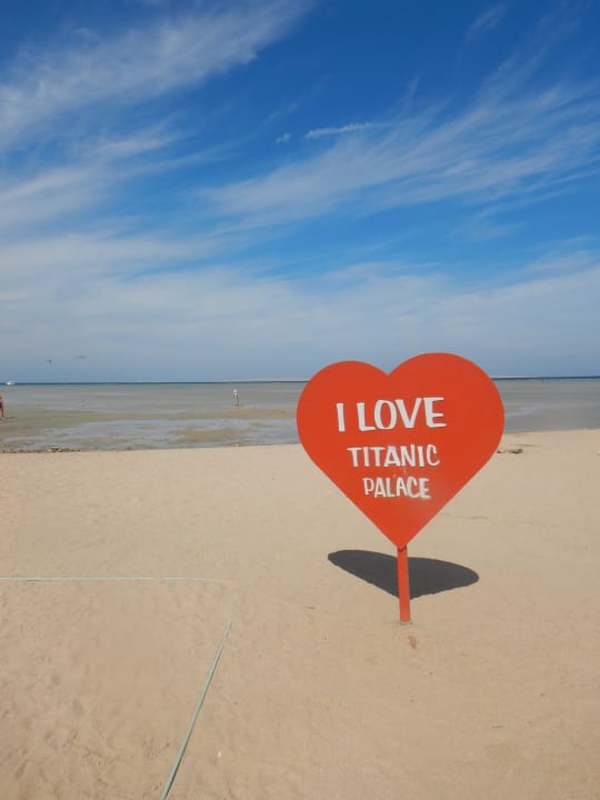 Strand Titanic Beach Spa & Aqua Park