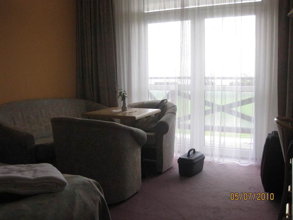Blick in Richtung Balkontür Hotel Hubert Vital Resort