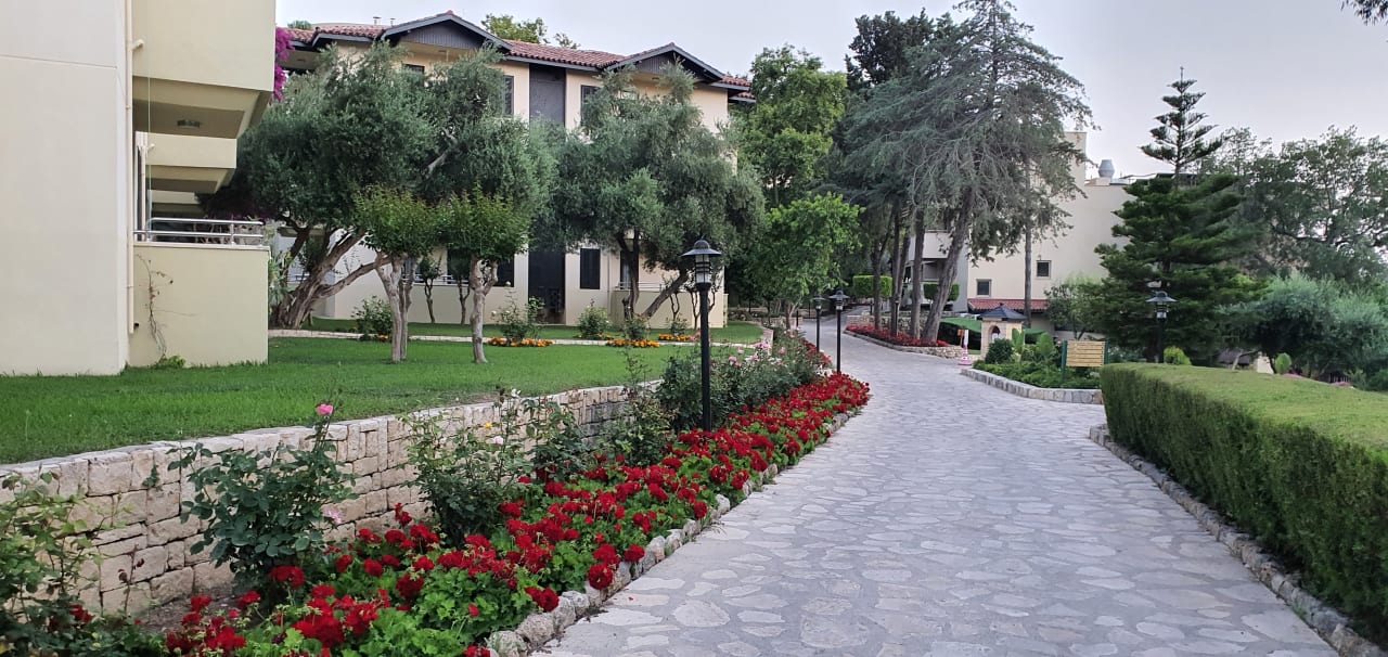 Außenansicht Melas Resort Hotel