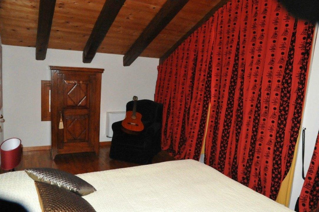 Camera rossa Hotel Agrimargherita