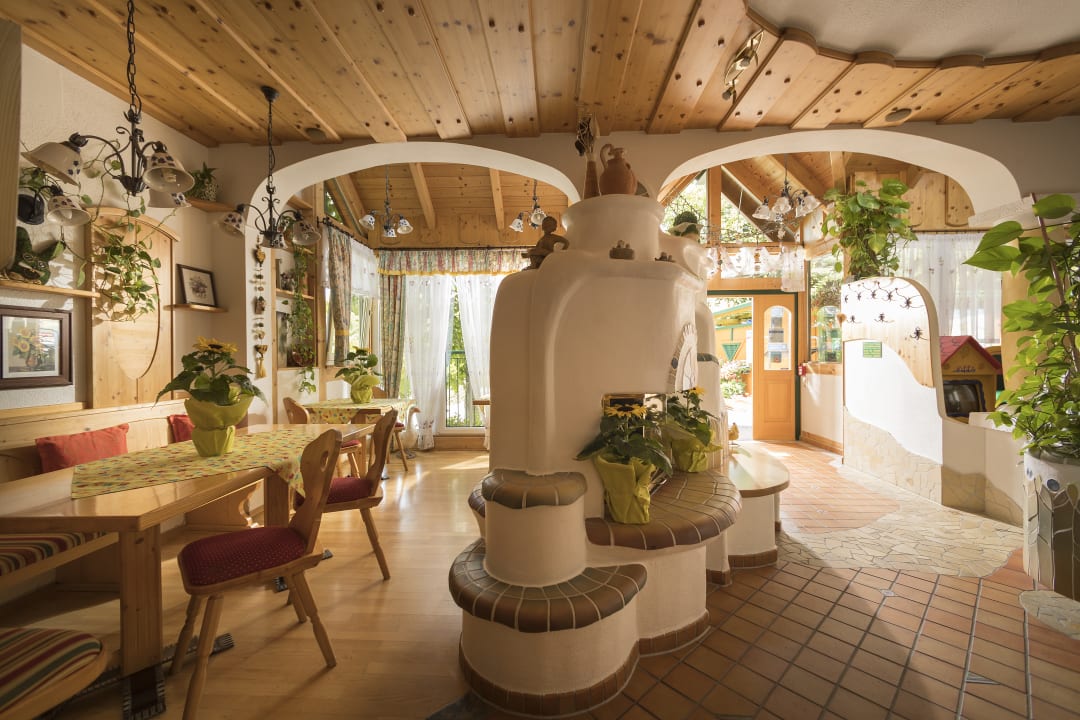 Lobby Thermenhof PuchasPLUS Loipersdorf