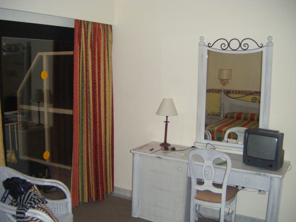 Ausblick vom Bett aus  allsun Hotel Lago Playa Park