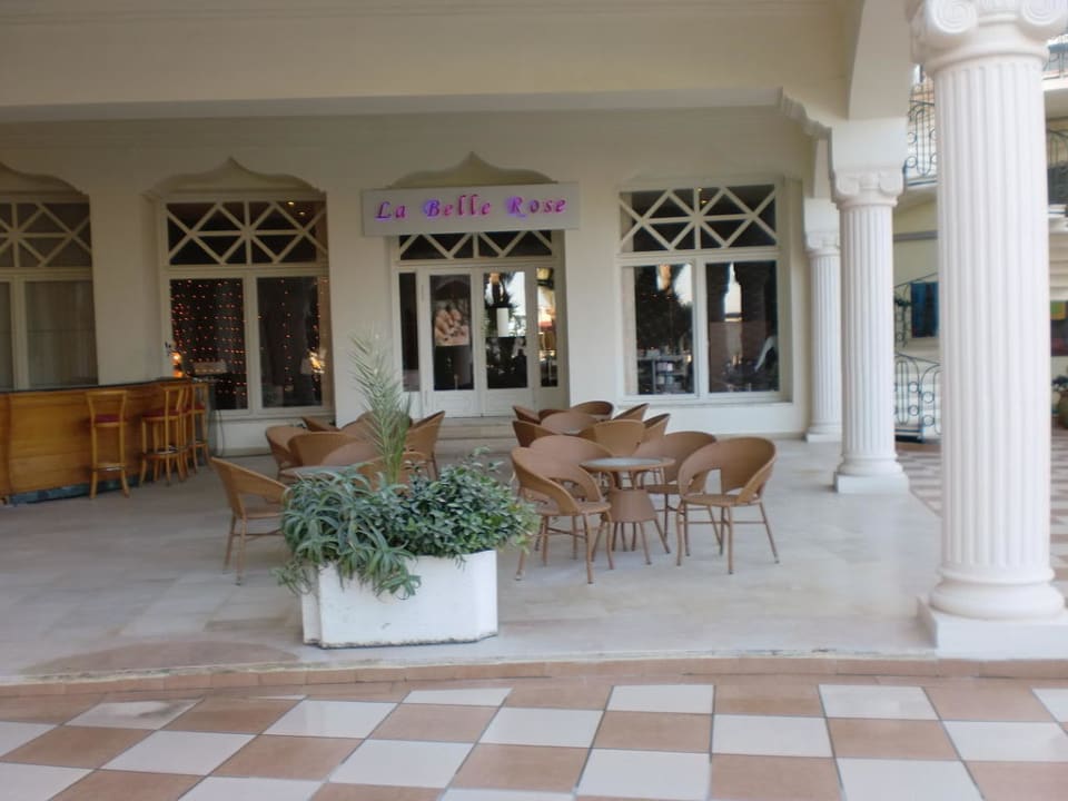 Nagelstudio Riadh Palms Resort & Spa