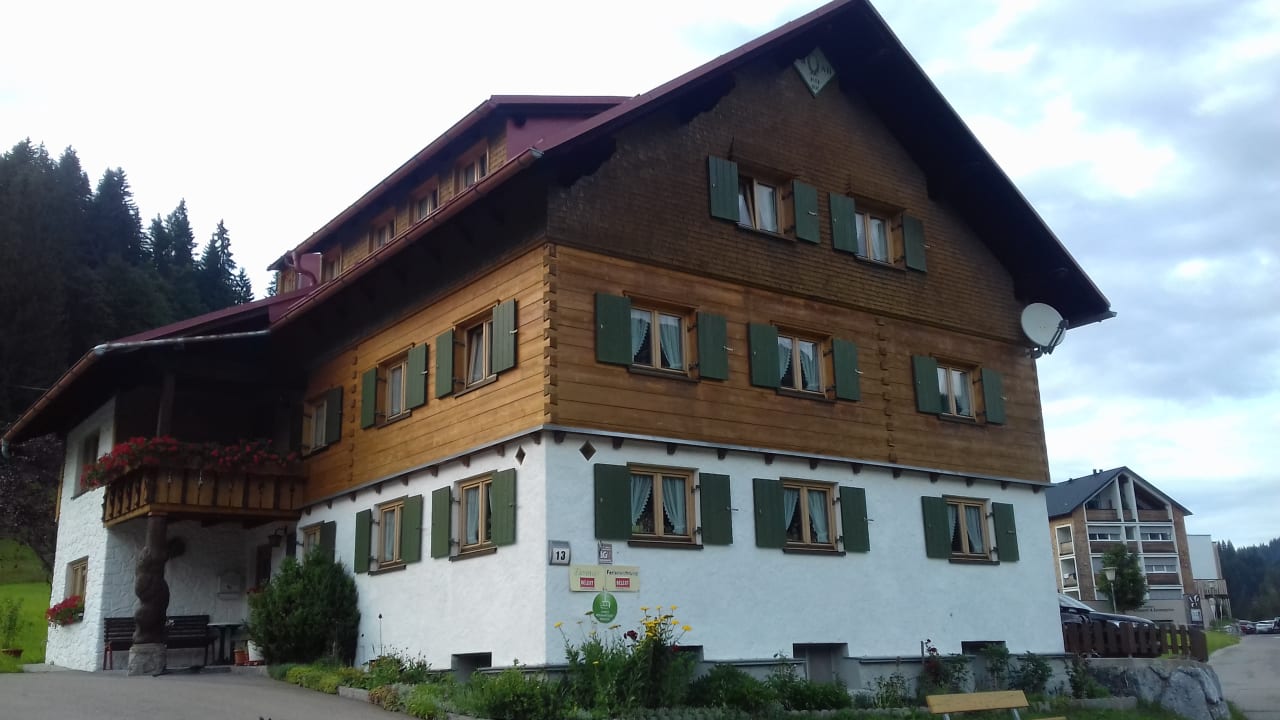 Außenansicht Gästehaus Lehbach
