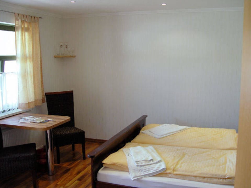 Zimmer Pension Weiß