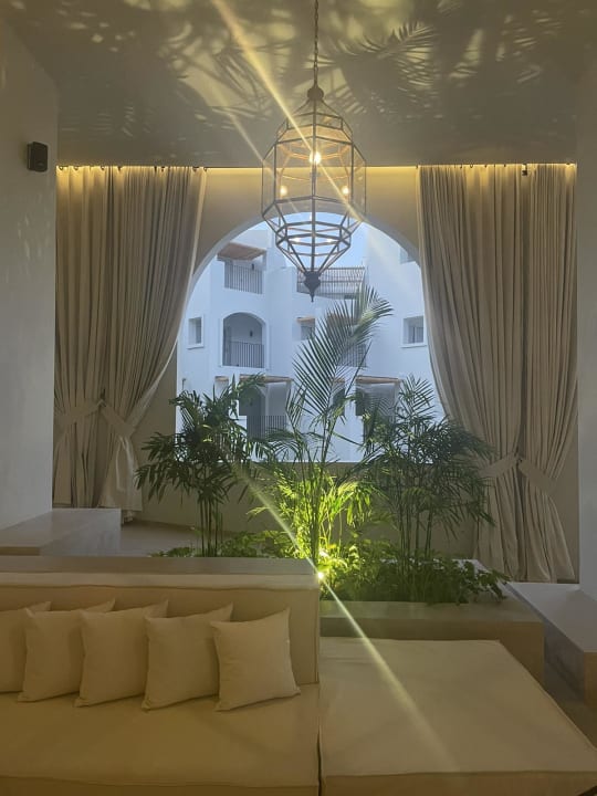 Lobby Serry Beach Resort