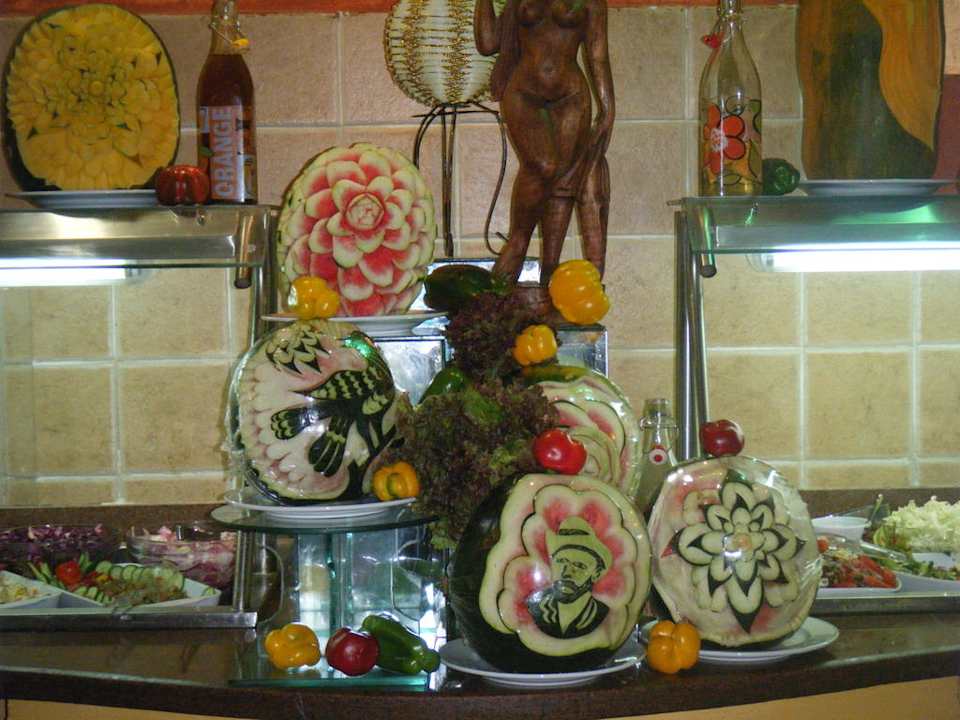Schöne Motive mit Wassermelonen Pickalbatros Alf Leila Wa Leila Resort - Neverland Hurghada