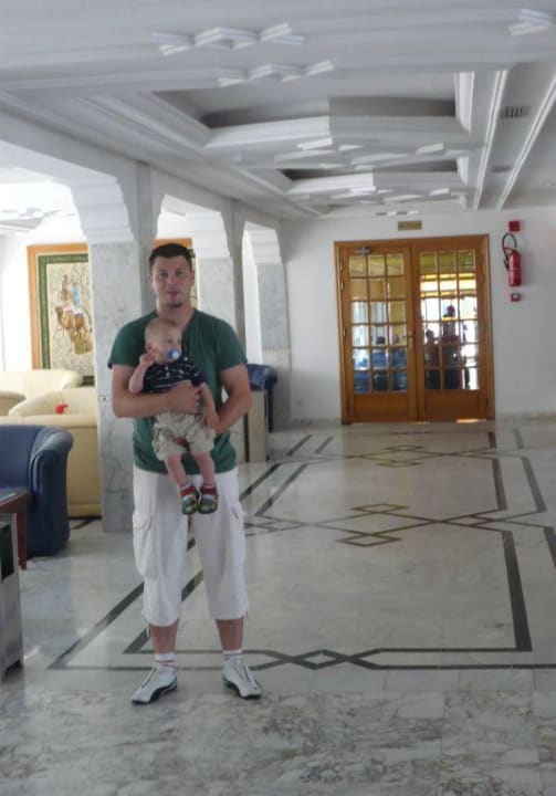 Empfangshalle Hotel Nesrine