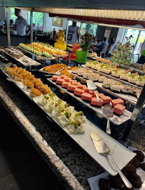 Gastro Telatiye Resort