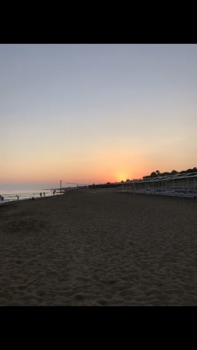 Strand Alba Queen Hotel