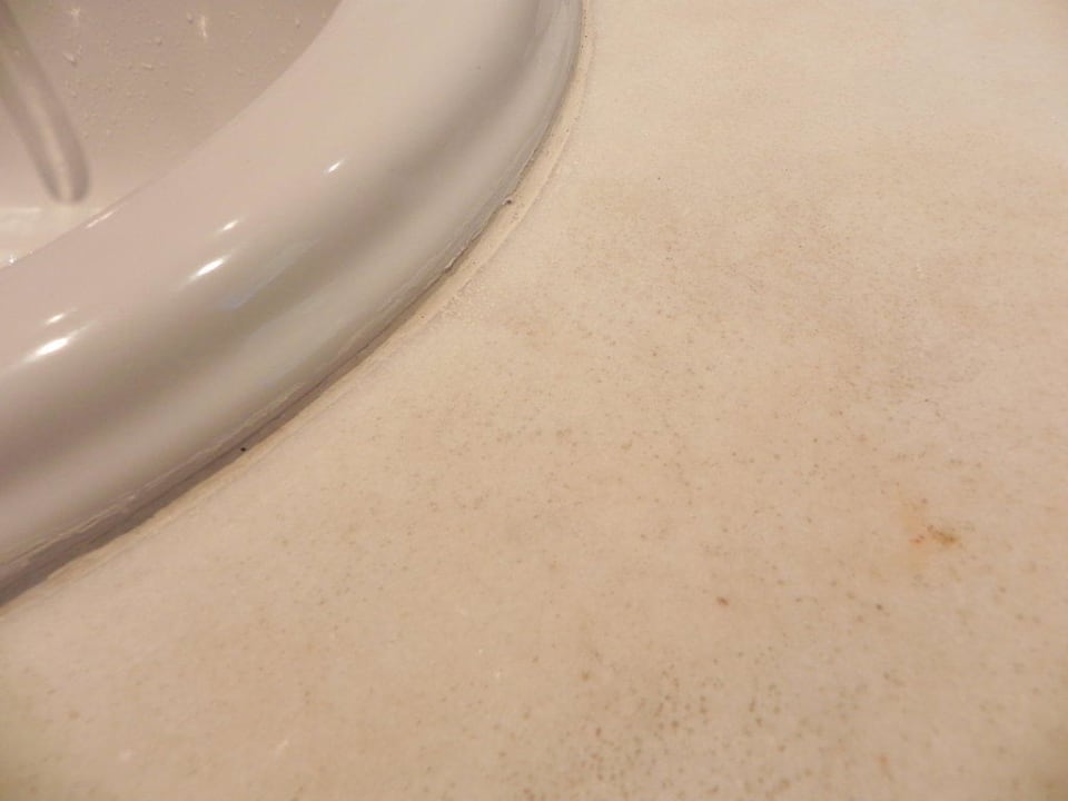 Bad sehr dreckig Schimmel und Stockflecken Mitsis Rodos Village