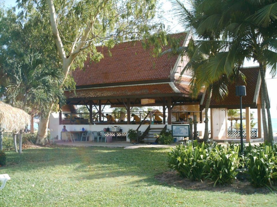 Massage am Strand Pinnacle Grand Jomtien Resort