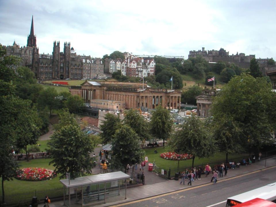 "Blick Aus Dem Hotelzimmer..." Hotel Mercure Edinburgh City Princes ...