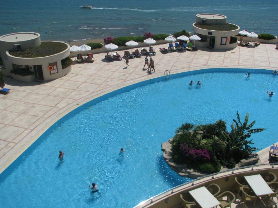 Widok z pokoju Melas Resort Hotel