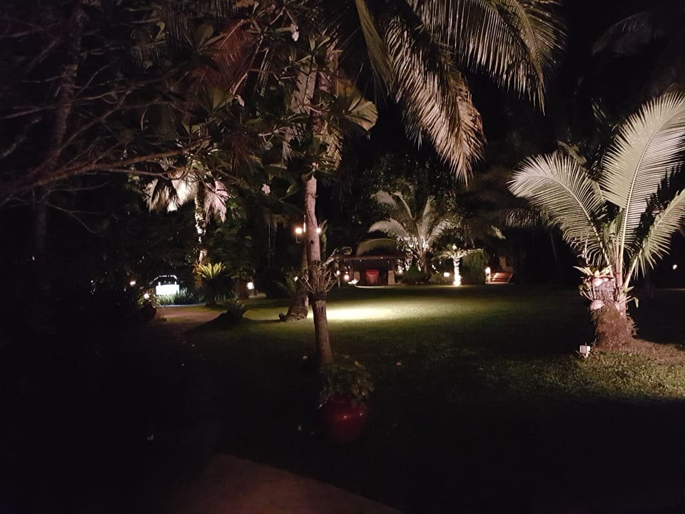 Gartenanlage Centara Koh Chang Tropicana Resort