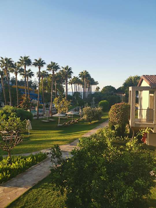 Gartenanlage Arum Barut Collection