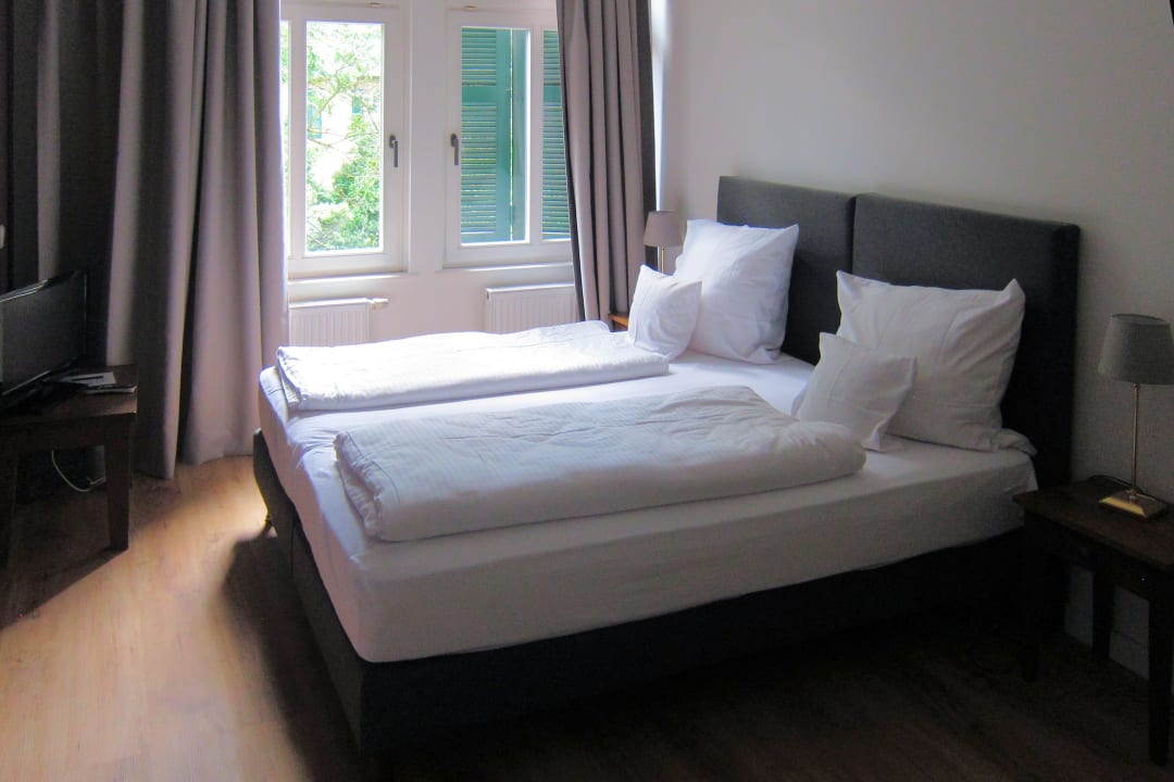 Zimmer Gutshotel Baron Knyphausen