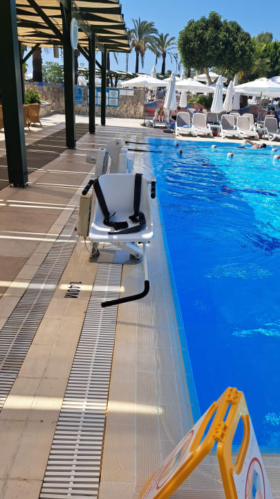Pool Blue Waters Club