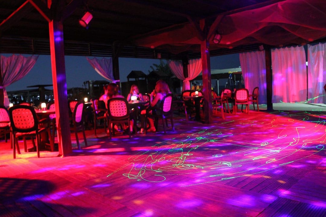 Strand-Disco in der Strand-Bar Aydinbey Kings Palace & Spa