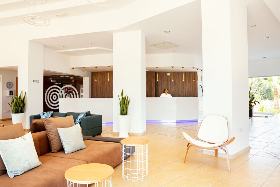 Lobby SunConnect Rising Star