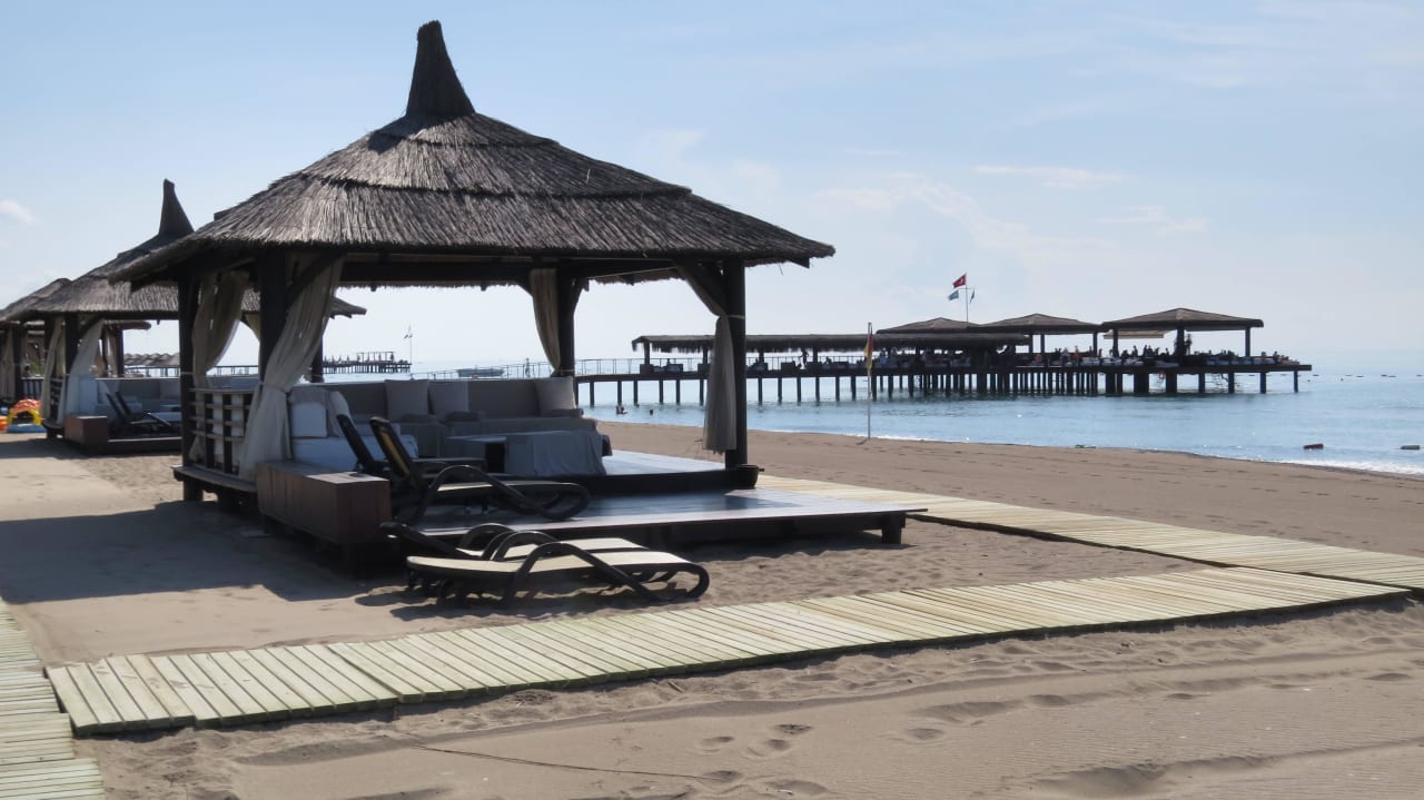 Gegen Bezahlung Gloria Serenity Resort