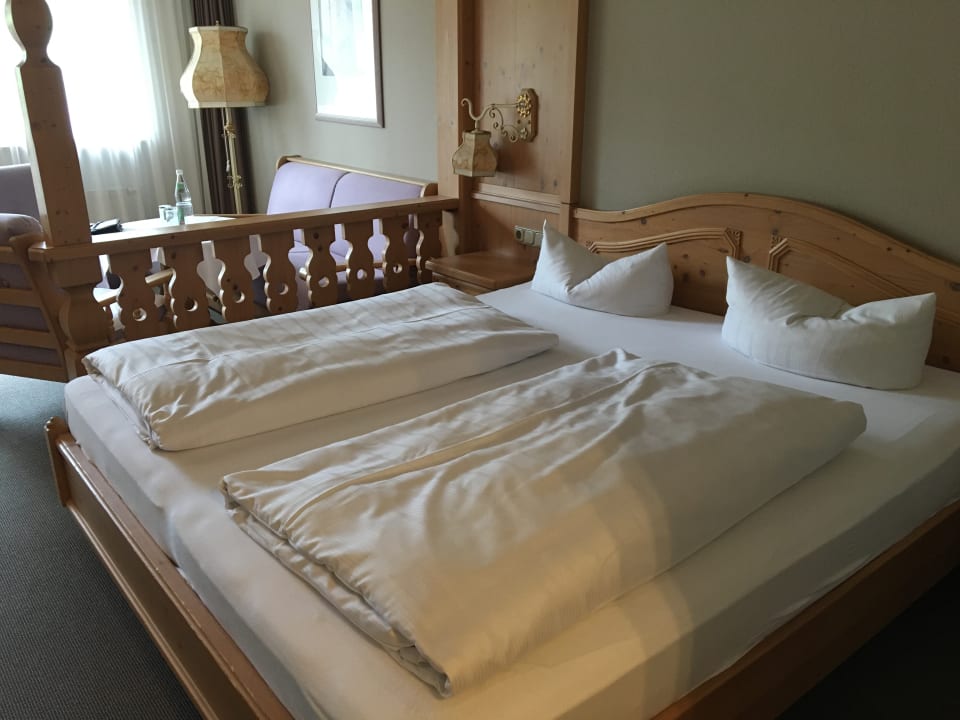 Zimmer Burghotel Am Hohen Bogen