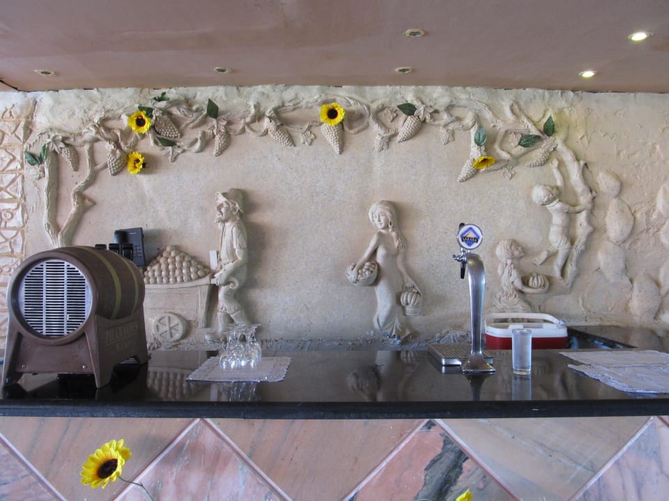 Restaurant Three Corners Happy Life Beach Resort