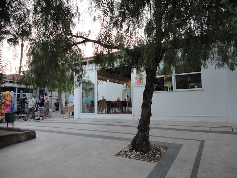 Hotel Minimarkt FERGUS Club Europa