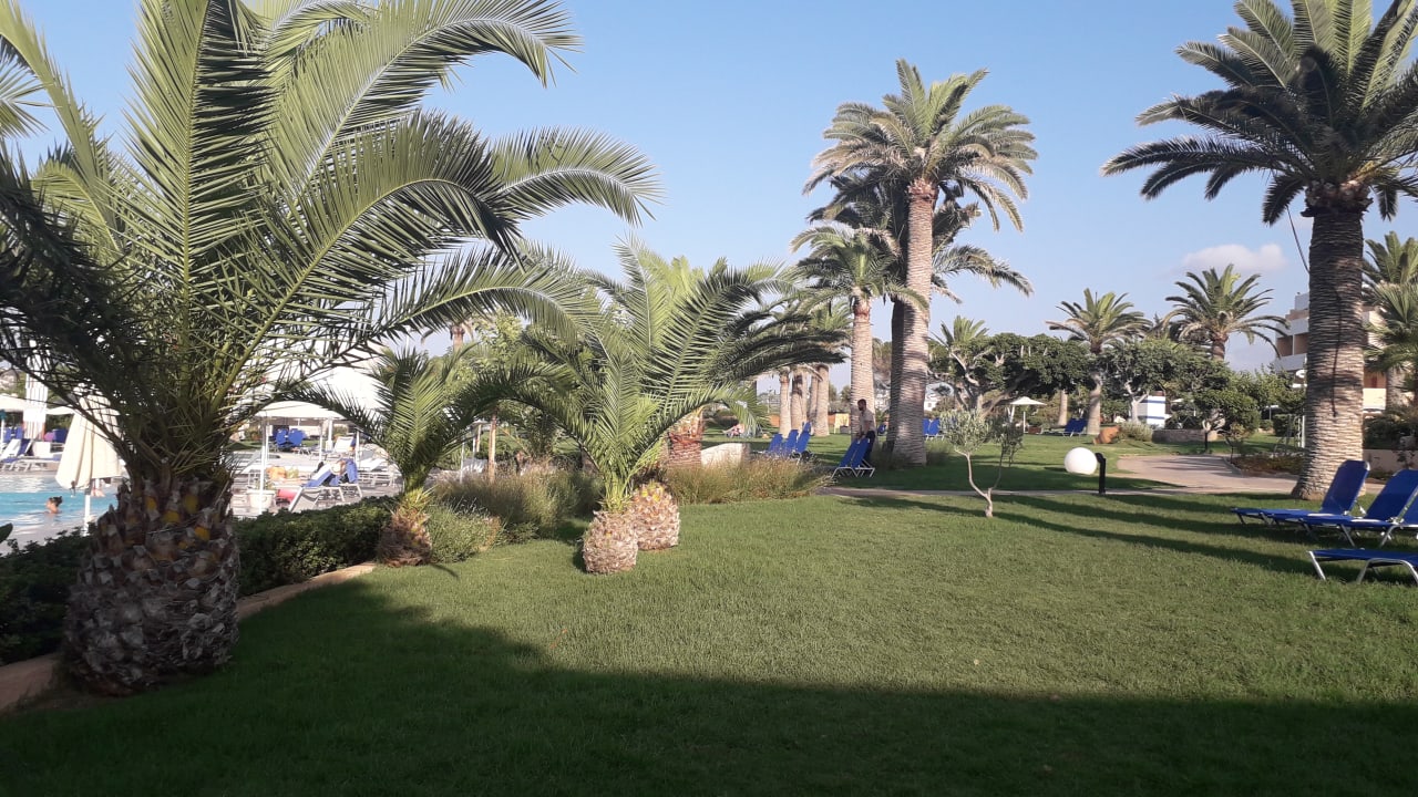 Gartenanlage Anissa Beach & Village