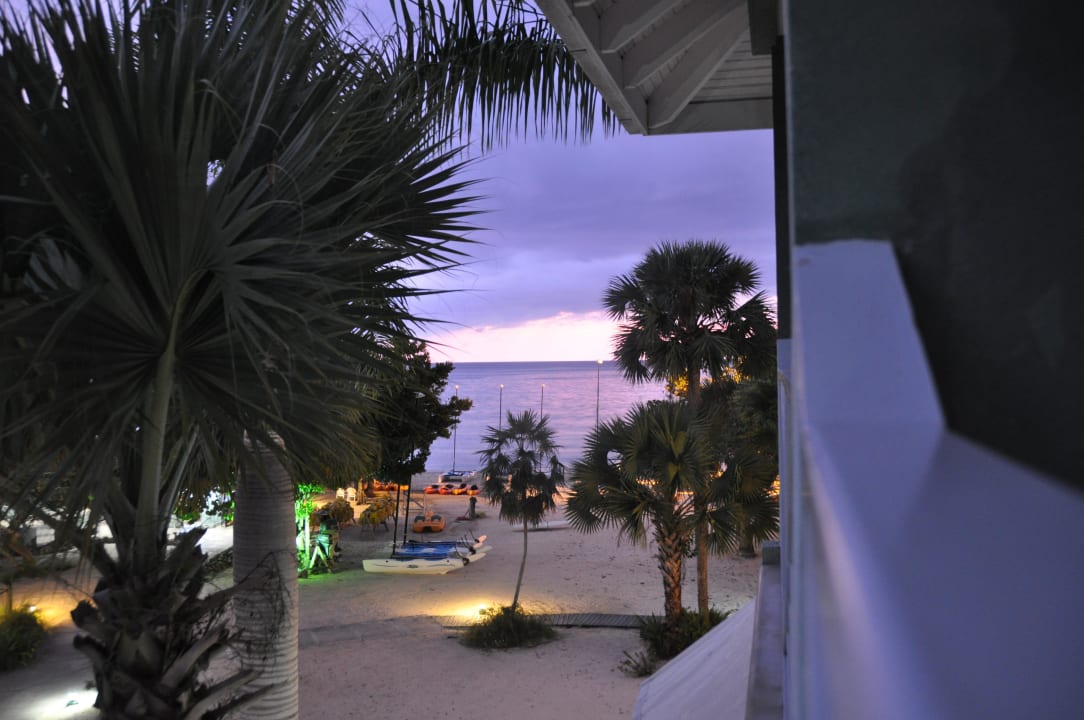 Blick auf den Strand Couples Negril - Adults only