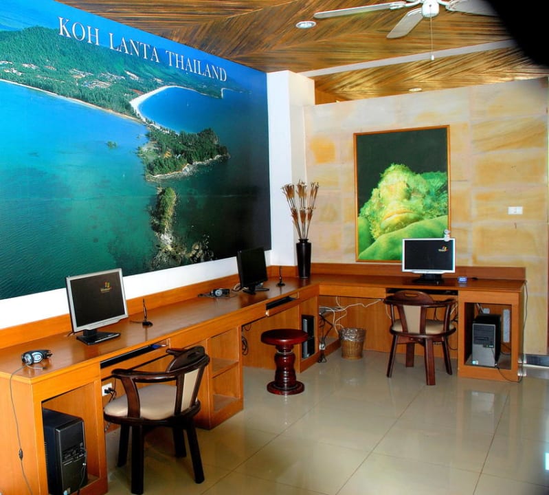 Drei Internet-Surf-Plätze in einer netten Umgebung Hotel Lanta Sand Resort & Spa