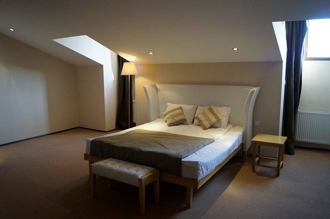 Bett Hotel Rcheuli Palace