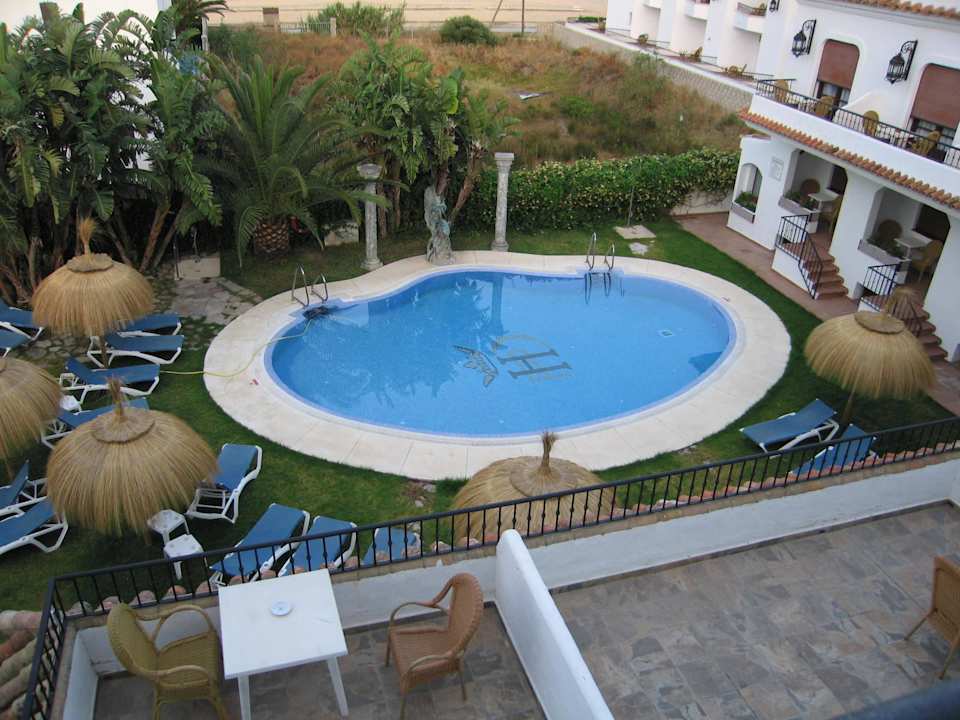 Hotelpool, Blick aus dem 2. Stock Hotel Pozo del Duque