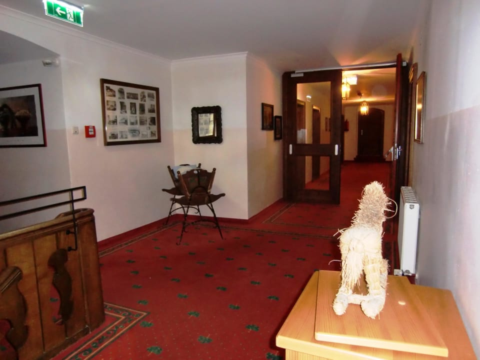 Flur Gasthof Neumayr