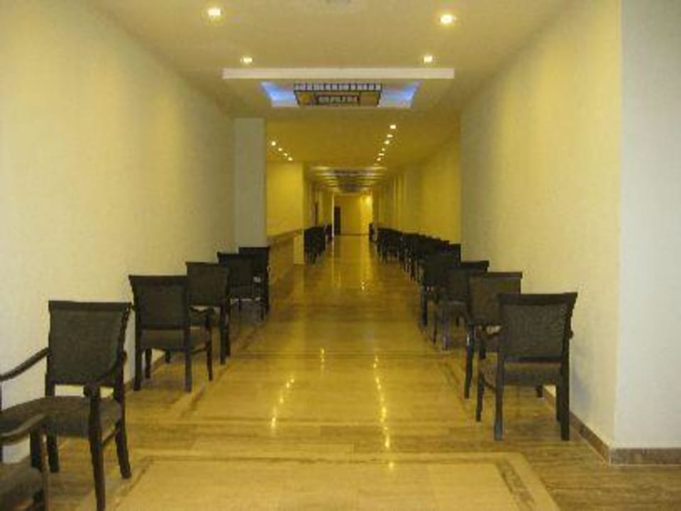 Gang im Hotel Royal Atlantis Spa & Resort