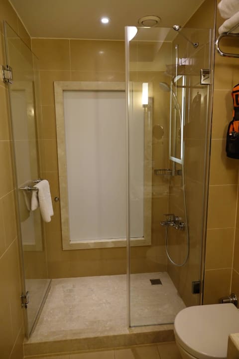 Dusche ok Windsor Hotel & Convention Center Istanbul