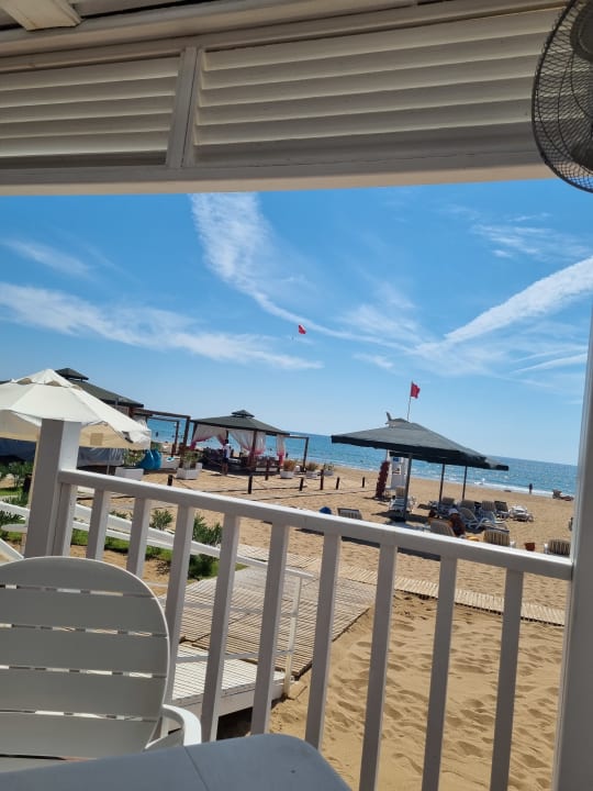 Strand Kamelya Aishen Club