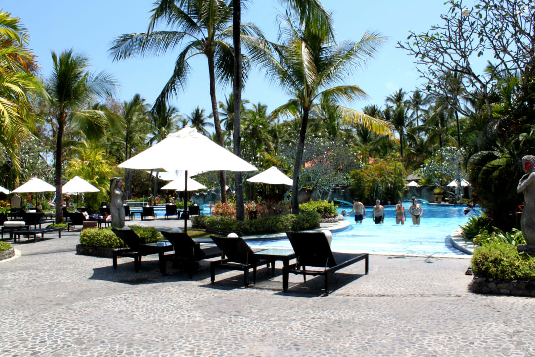 Pool Paradisus by Melia Bali