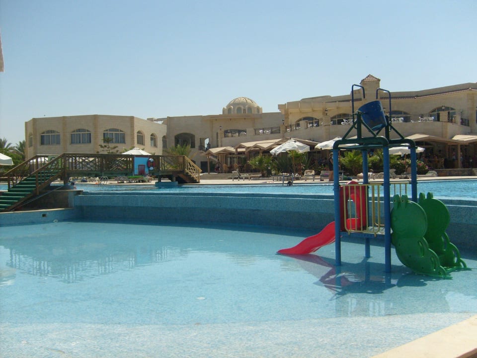 Poolanlage vom Hotel Brayka Bay Brayka Bay Resort