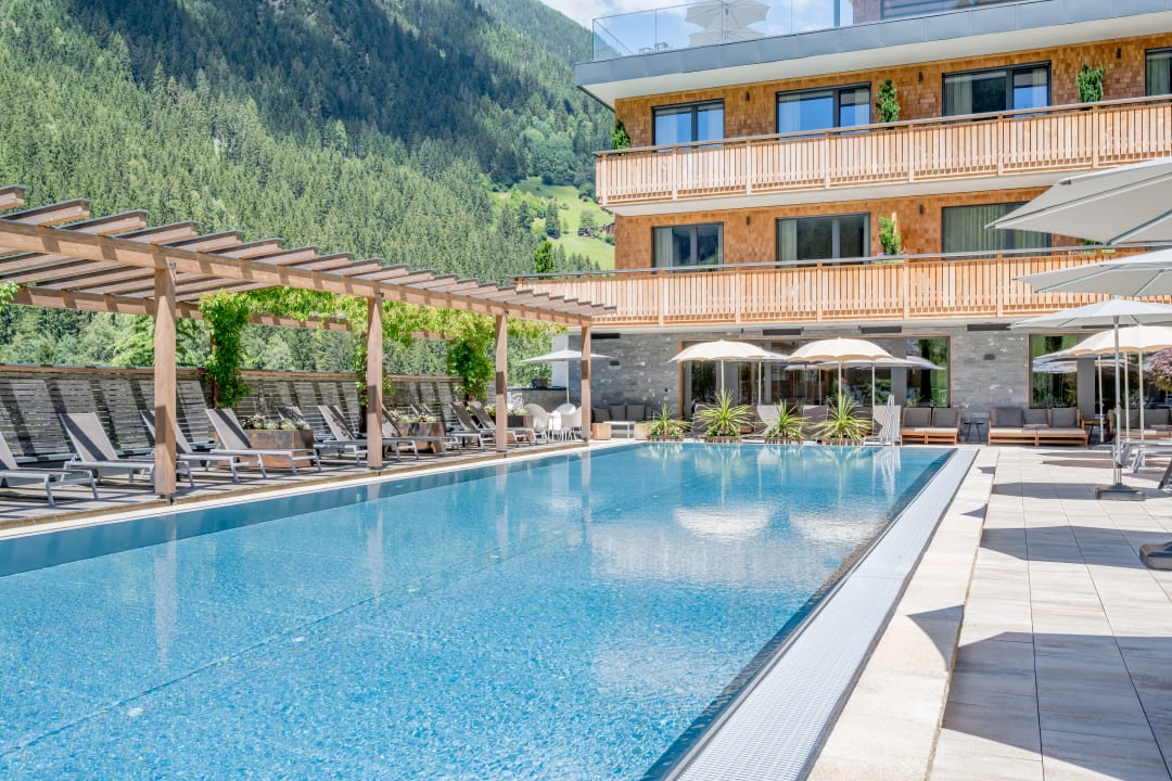 Pool Hotel Weisses Lamm