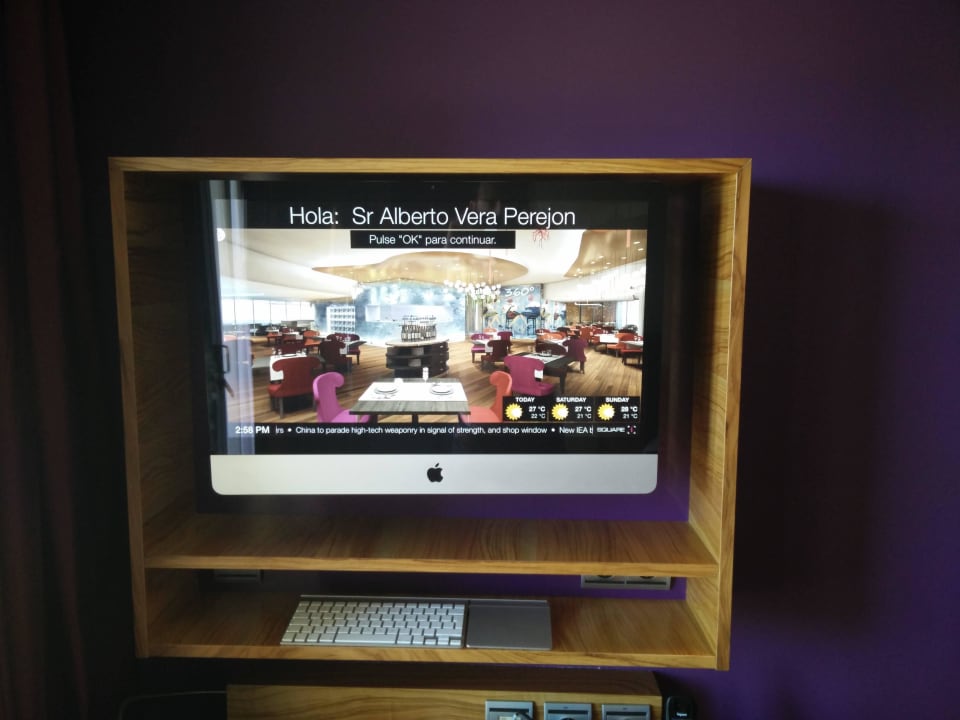 Ordenador mac y tv Bohemia Suites & Spa - Adults only