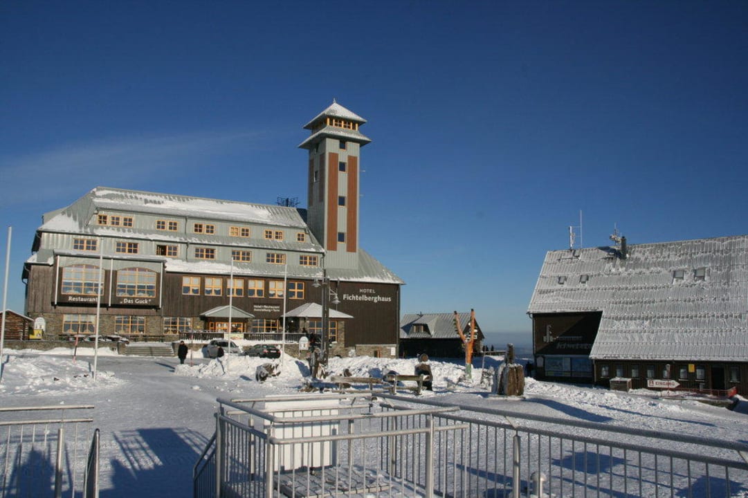 Außenansicht Hotel Fichtelberghaus