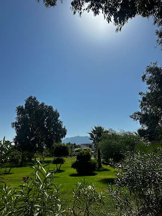 Gartenanlage Caravia Beach Hotel