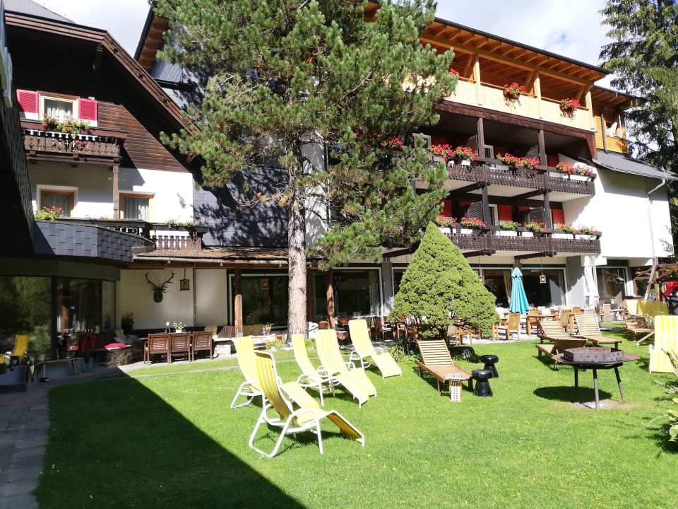 Gartenanlage Hotel GUT Trattlerhof & Chalets