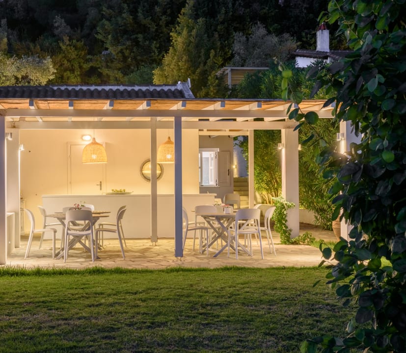 Gastro Skiathos Holidays Suites & Villas