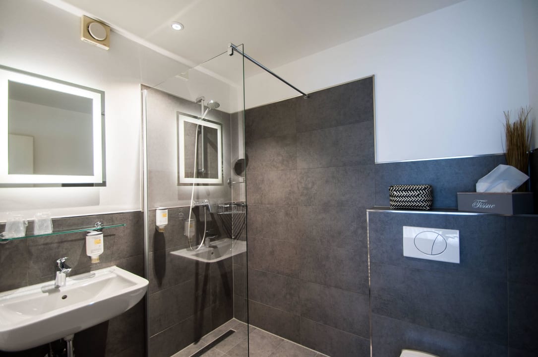 Bad  Hotel Alte Redaktion